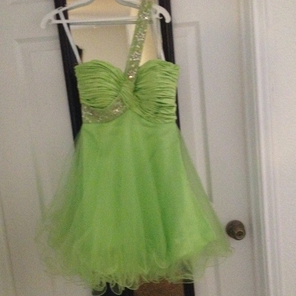 Short Lime Green Prom Dress - Picture 2 of 3