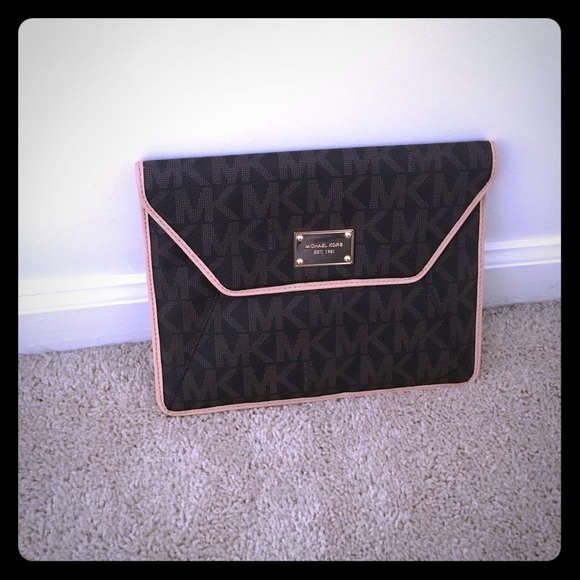 MK clutch!