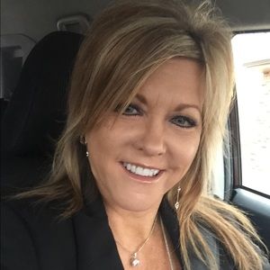 Meet your Posher, Vickie