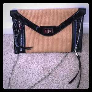 Beautiful leather trim shoulder bag!