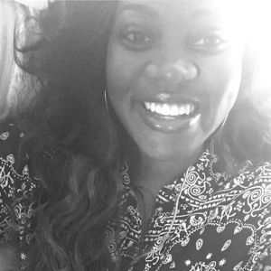 Meet your Posher, Jonique