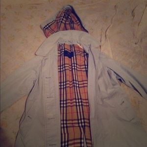 Light blue Burberry trench coat. Size 12/14/16W