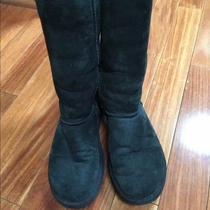 SALEEEE Tall uggs size 6 black ugg