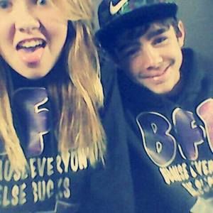 Meet your Posher, Augie