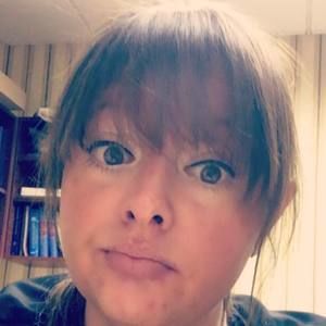 Meet your Posher, Dena