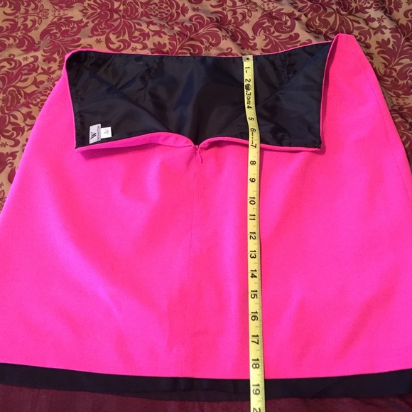 Skirt - Picture 2 of 3