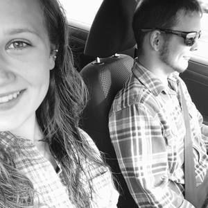 Meet your Posher, Larissa