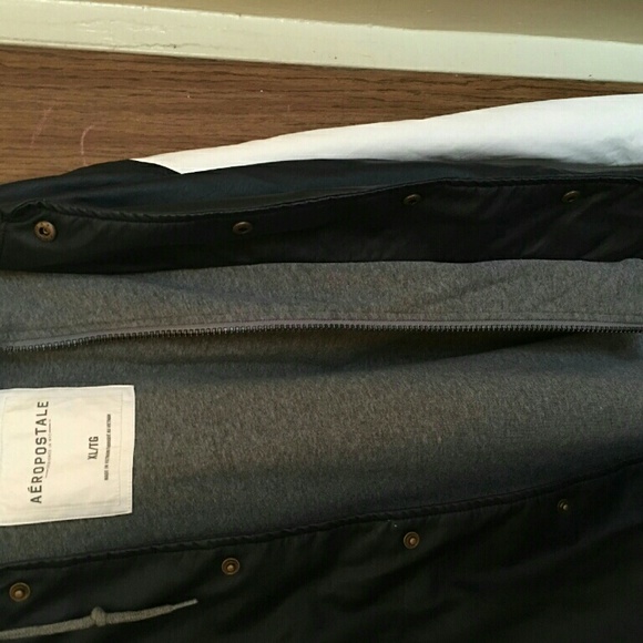 Aeropostale men's leather jacket with hood - Picture 3 of 3