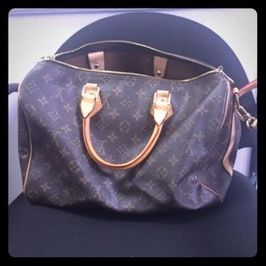 Louis Vuitton speedy 35