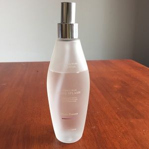 Bath and Body Works Luxuries Sheer Freesia Splash