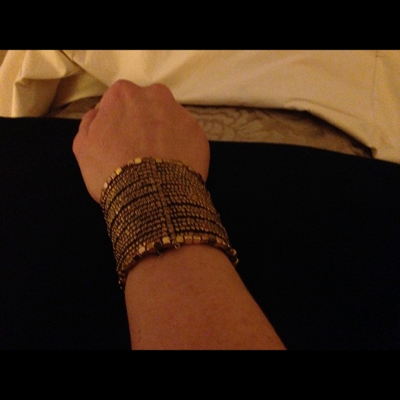 Gold cuff - Picture 2 of 2