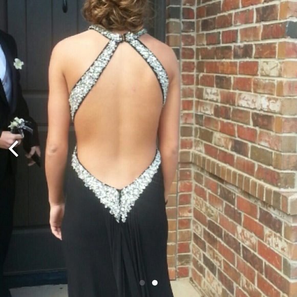 Silver and black prom dress - Picture 2 of 3