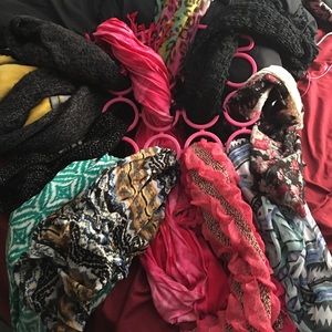 10 scarfs you can pick whichever one you want!
