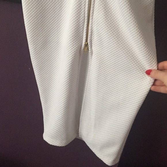 White V neck back slit midi dress - Picture 3 of 4