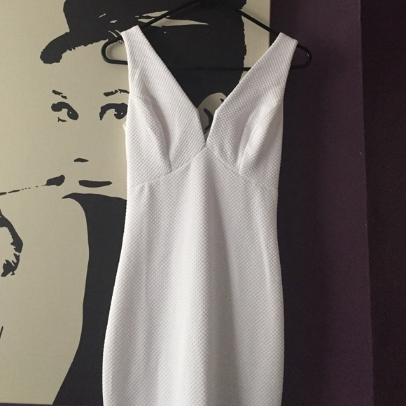 White V neck back slit midi dress - Picture 4 of 4