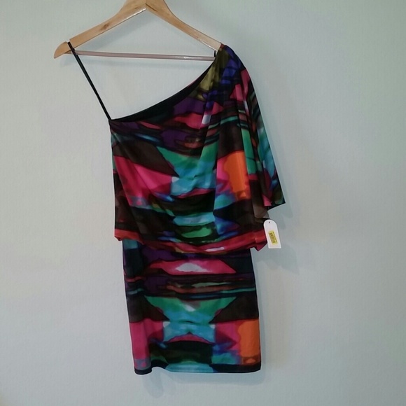 Jessica Simpson One-Shoulder Wing Sleeve Dress - S
