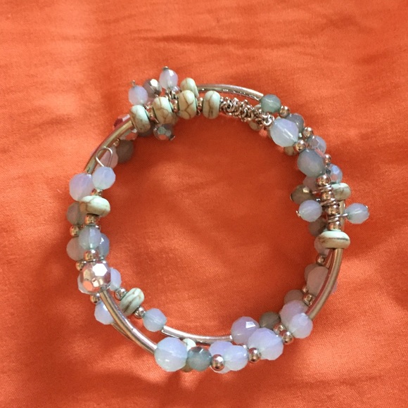 Beaded twist bracelet