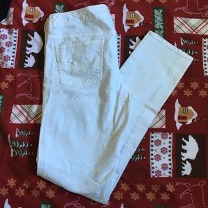 American eagle white skinny jeans
