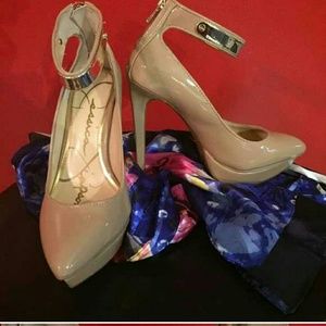 Jessica Simpson heels