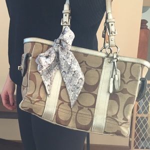 Authentic Coach tote purse w/ matching coach scarf