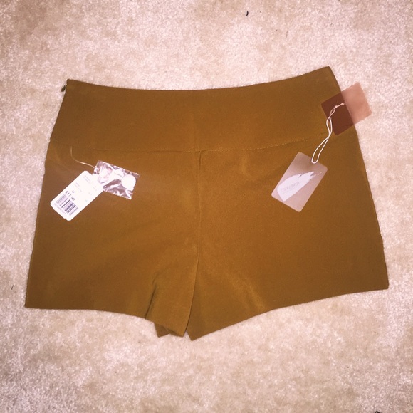 Olive green skort - Picture 3 of 4