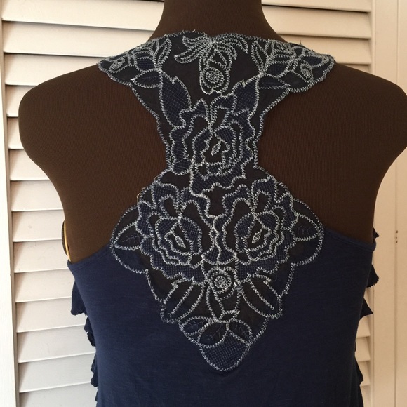 Eyeshadow Tops - Eyeshadow stunning razor back top