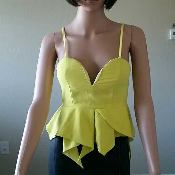 Low neckline Sexy peplum top