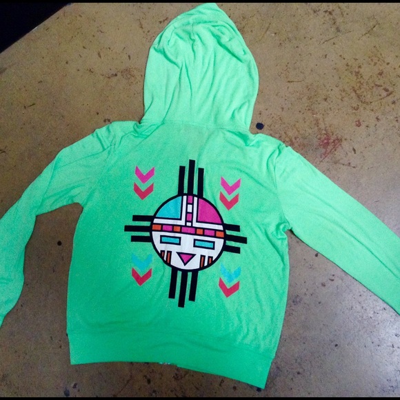WILDFOX BEACH NATIVE ZIPUP HOODIE - Picture 1 of 4