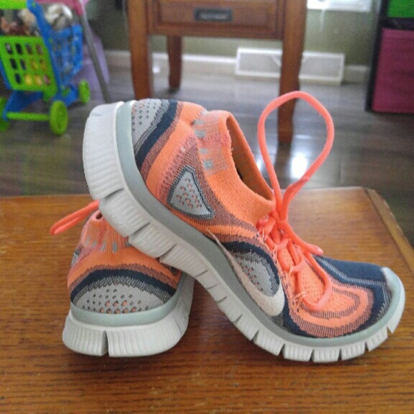 Nike Fee Flyknit 5.0 SZ 7