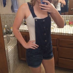 Overall shorts