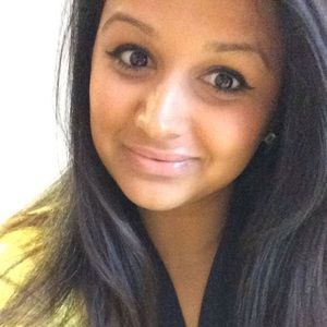 Meet your Posher, Urvi