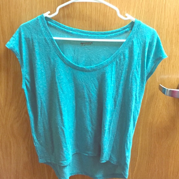 Blue green top