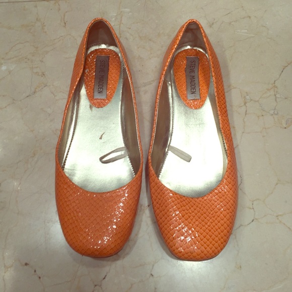 Steve Madden Flats