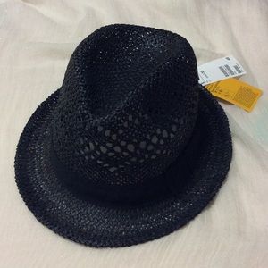 H & M FEDORA ☀️