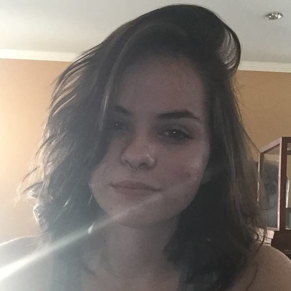 Meet your Posher, Gabriela