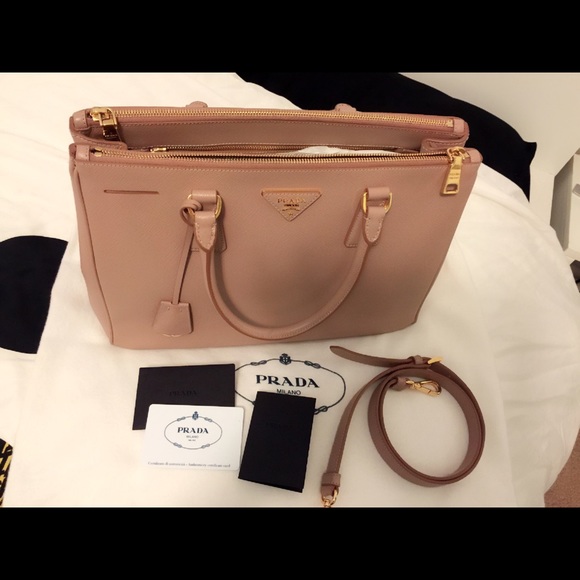 PRADA SAFFIANO DOUBLE ZIP IN CAMEO - Picture 2 of 4