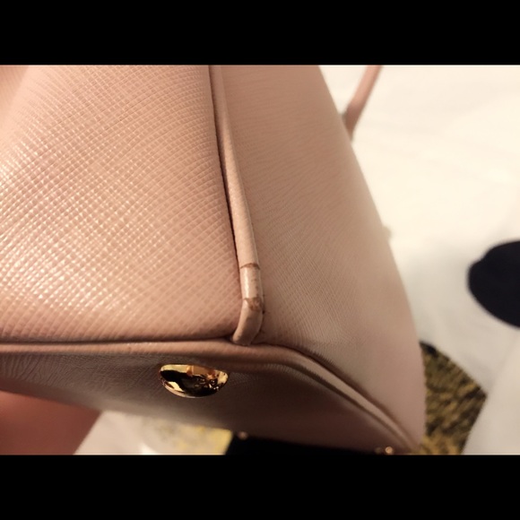 PRADA SAFFIANO DOUBLE ZIP IN CAMEO - Picture 3 of 4