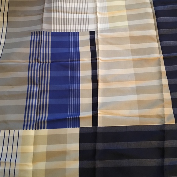 Scarf - Picture 2 of 2