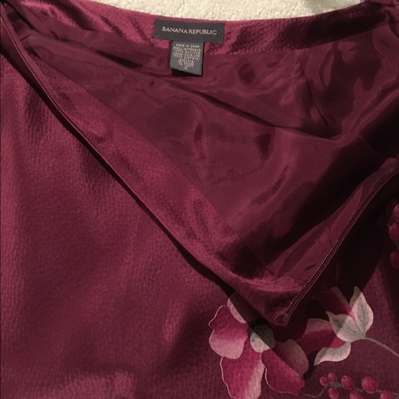 Banana republic silk skirt - Picture 3 of 4