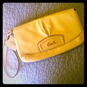 NEW Coach Chartreuse Leather Wristlet