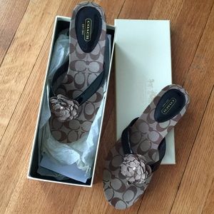 🎉🎉Authentic Coach Samira Sandal (Size 10M)🎉🎉