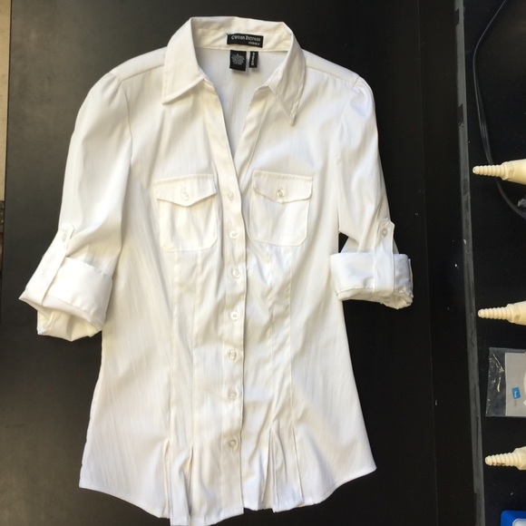 🌷sale🌷 White tailored, button-up shirt - Picture 2 of 4