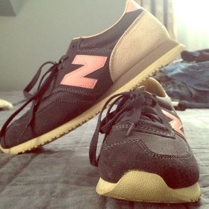 New Balance Sneakers - Size 8.5