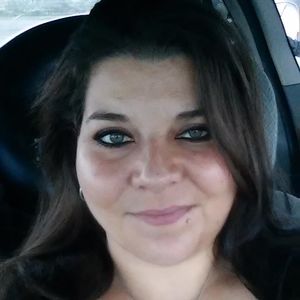 Meet your Posher, Iris