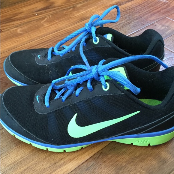 Nike women's shoes size 6