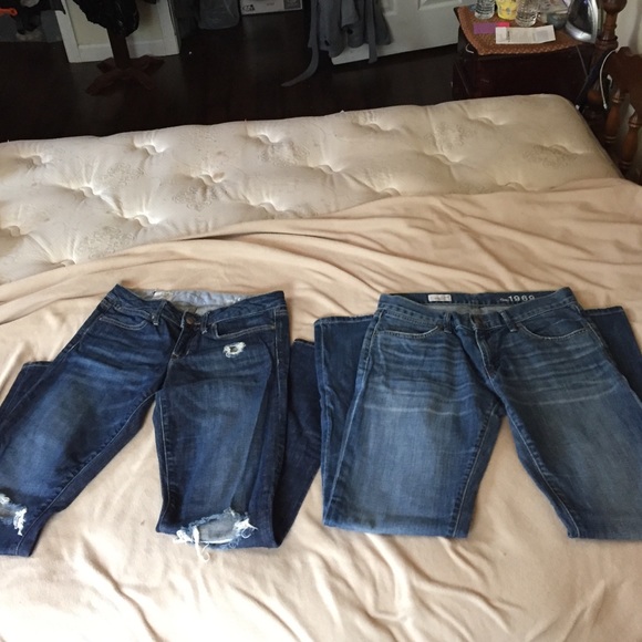 2 Pairs of gap jeans lightly worn!