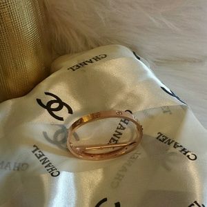 7" pink gold with gems