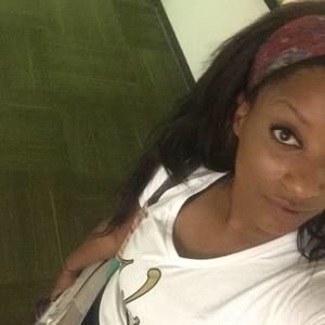 Meet your Posher, Monique