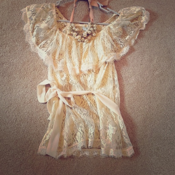 Forever 21 Lace top