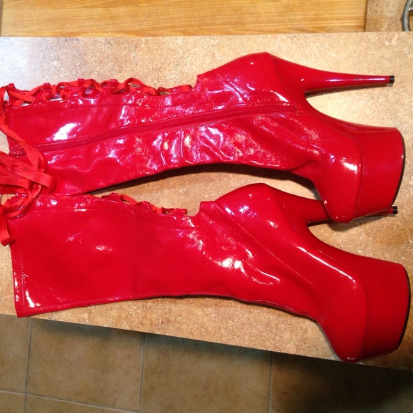 Latex boots